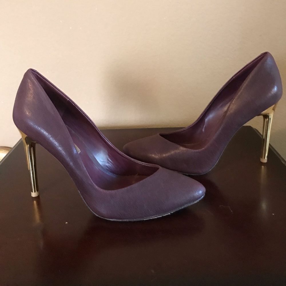 BCBG MAX AZRIA Tanya Metallic Heel Pumps
